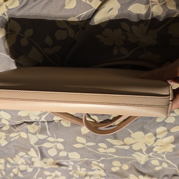 Kate Spade Weller Street Declan Classic Leather Crossbody - Picture 4 of 9